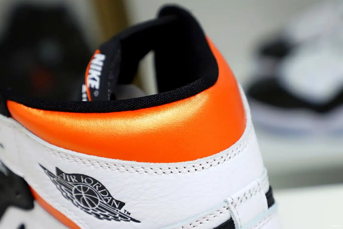OG 1 Air High Orange' Jordan Electro Retro 0402